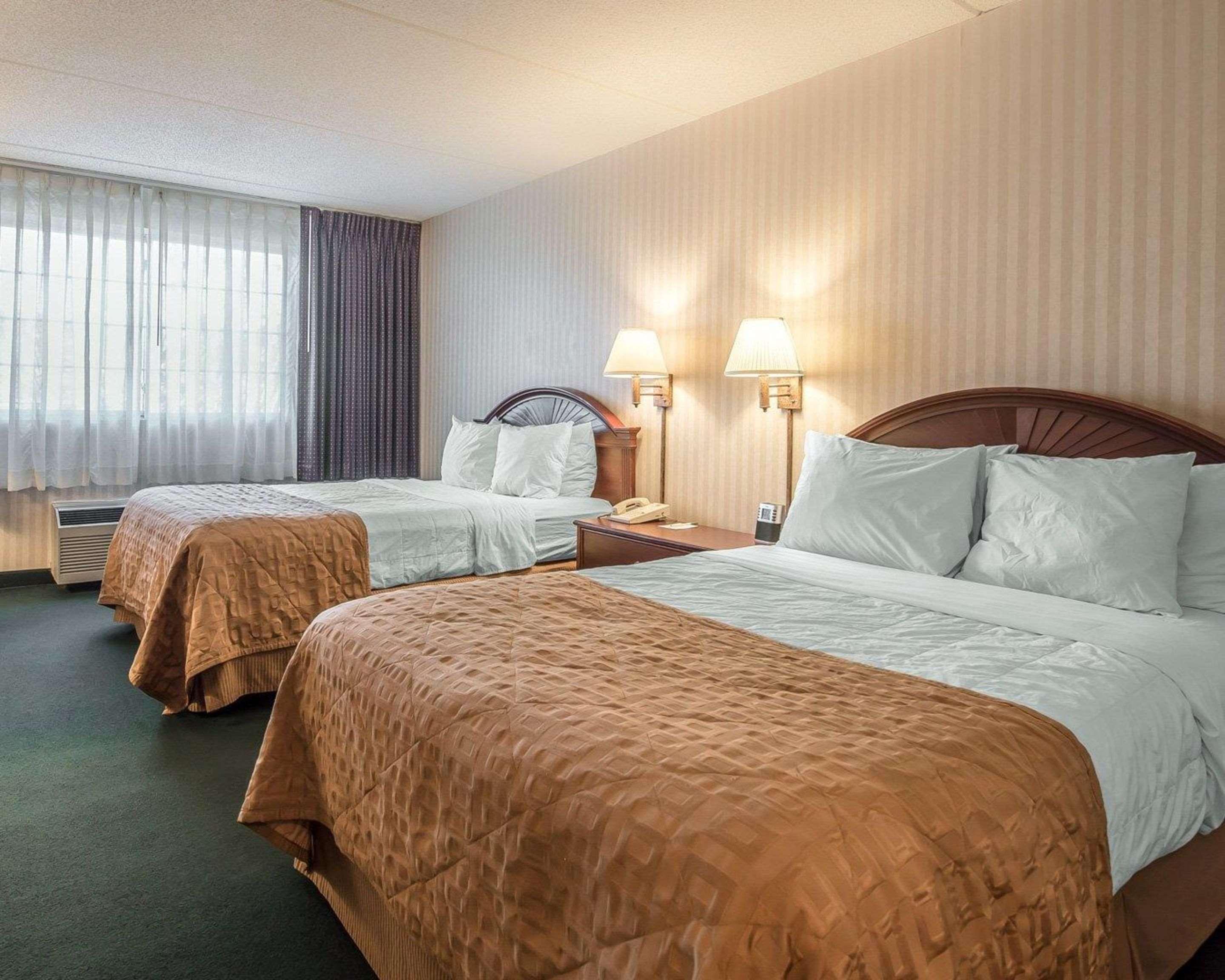 The Marx - Downtown - University Area 3* Oneonta