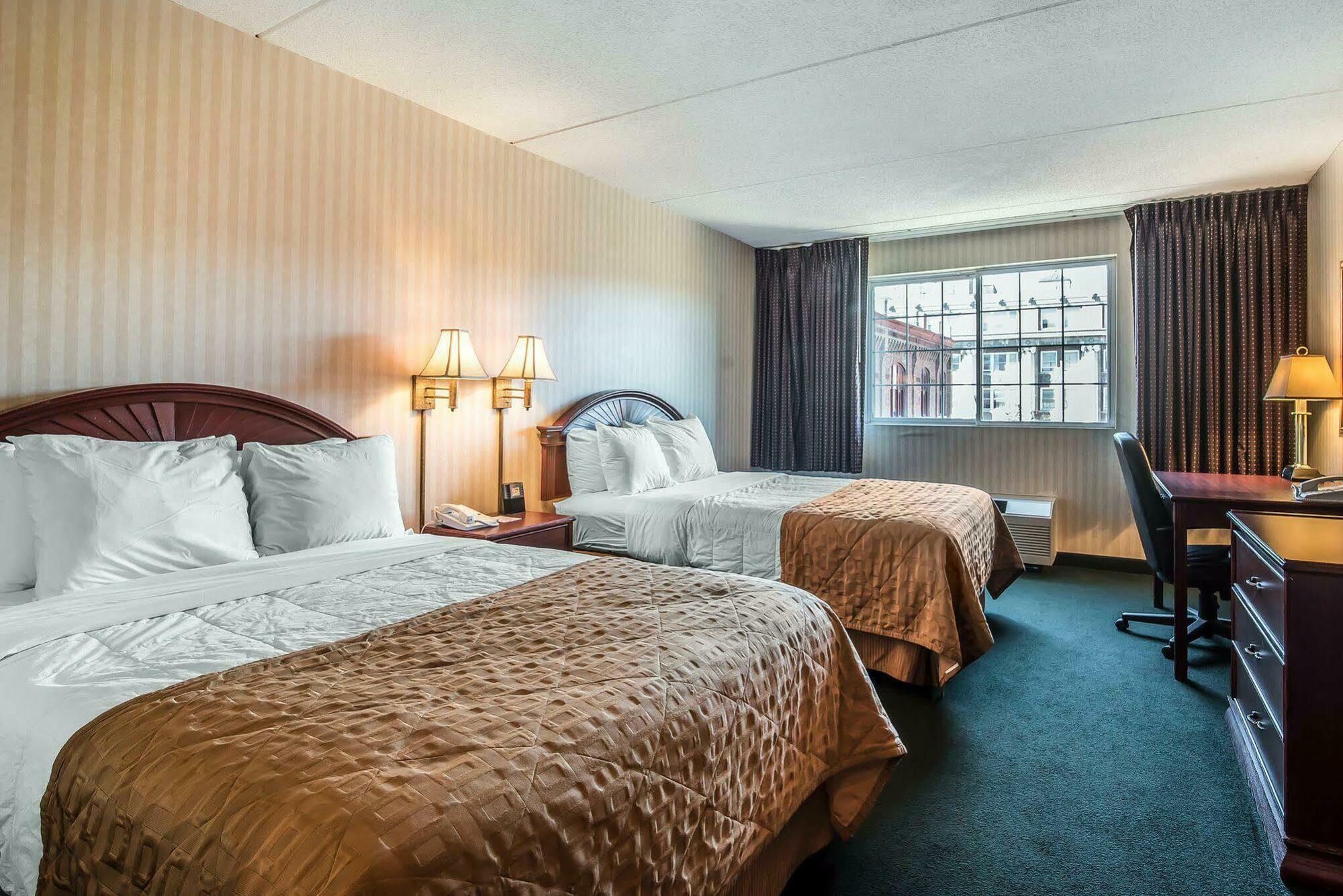 The Marx - Downtown - Area Hotel Oneonta