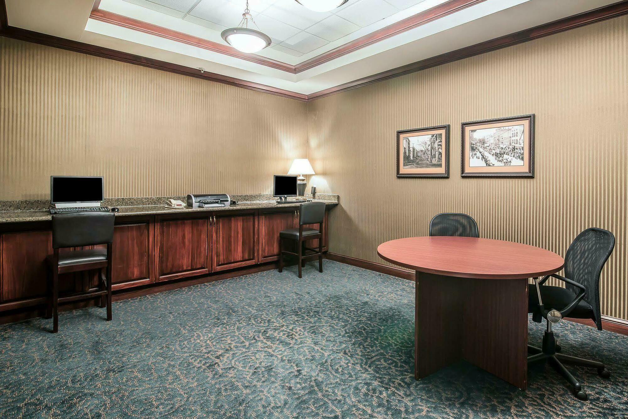 The Marx - Downtown - Area 3* Oneonta